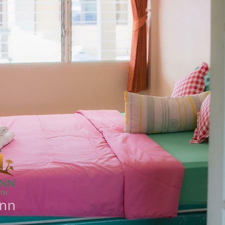Island Inn Ko Lan Bagian luar foto