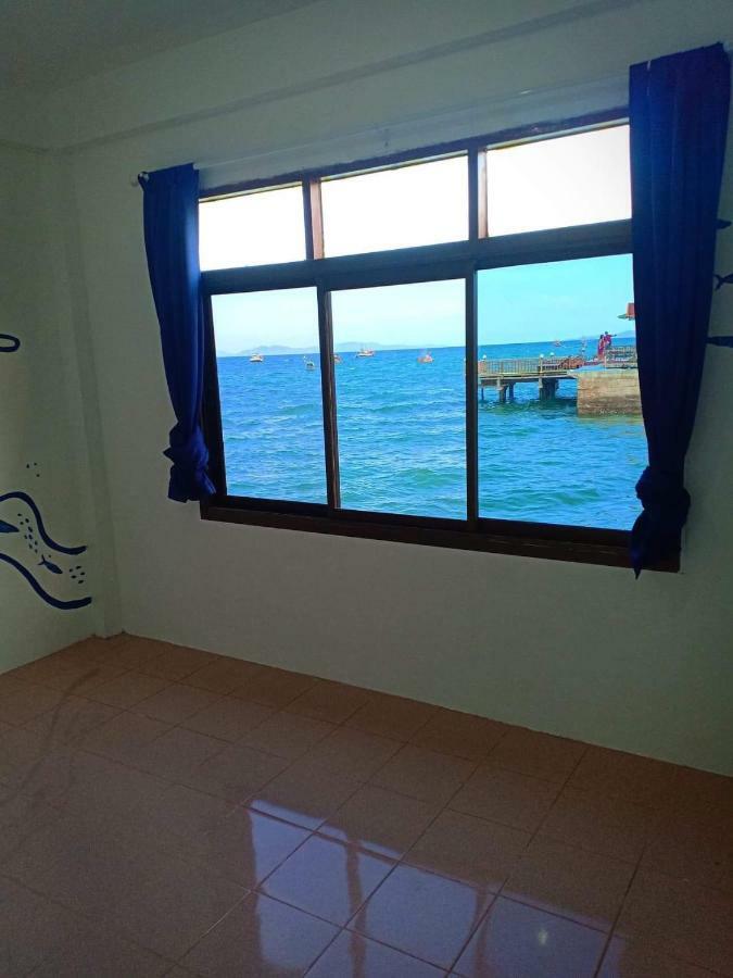 Island Inn Ko Lan Bagian luar foto